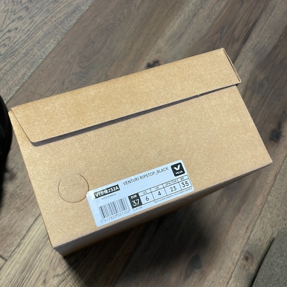 🖤SOLD🖤 VEJA X Venturi Ripstop Black Shoes - Picture 9 of 9